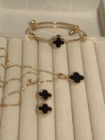 Amazing 4 Leaf Trendy Set - Image 4